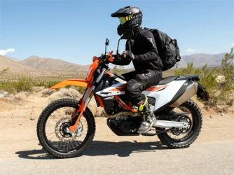 Гра: Мотоциклетна гірка по бруду